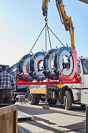 Погрузка гидравлических стыковых сварочных аппаратов для пэ труб Gas Fusion Red-1200 Погрузка гидравлических стыковых сварочных аппаратов для пэ труб Gas Fusion Red-1200