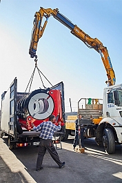 Погрузка гидравлических стыковых сварочных аппаратов для полиэтиленовых труб Gas Fusion Red-1600 Погрузка гидравлических стыковых сварочных аппаратов для полиэтиленовых труб Gas Fusion Red-1600