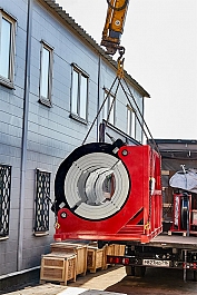 Погрузка гидравлического стыкового сварочного аппарата для пэ труб Gas Fusion Red-1600 Погрузка гидравлического стыкового сварочного аппарата для пэ труб Gas Fusion Red-1600