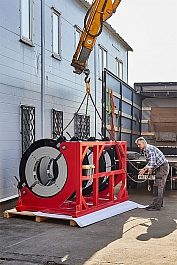 Погрузка гидравлического стыкового сварочного аппарата для пнд труб Gas Fusion Red-1200 Погрузка гидравлического стыкового сварочного аппарата для пнд труб Gas Fusion Red-1200